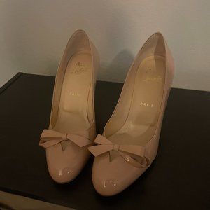 Christian Louboutin Vinodo Bow Cutout Pump, size 8.5, Black Patent
